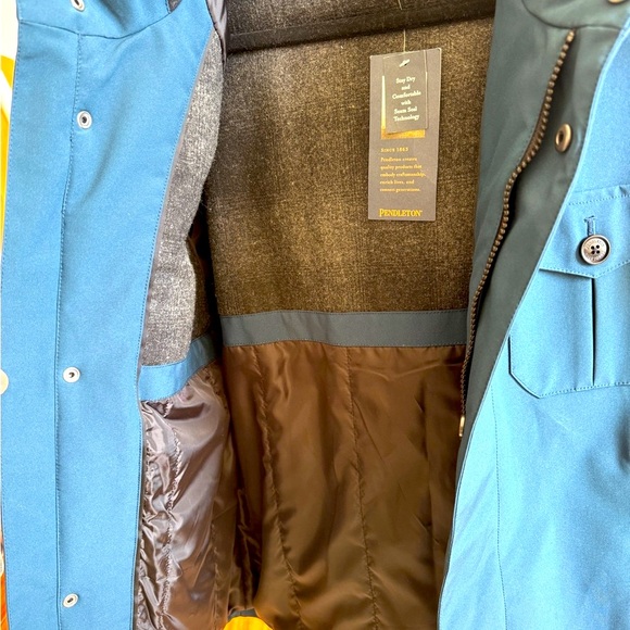 NWT Gorgeous dry and warm Pendleton Jacket for sale - Picture 7 of 16